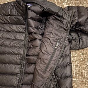 Patagonia Men’s down sweater
